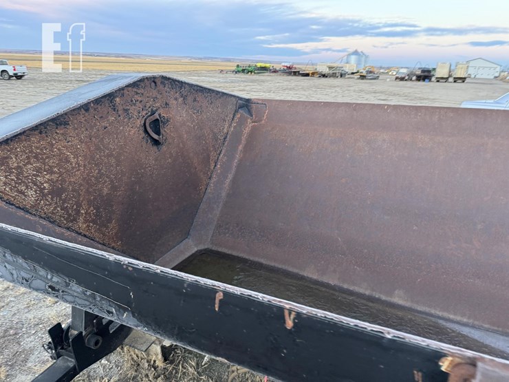 side-dump-industries-16ft-well-truck-mount-image-20