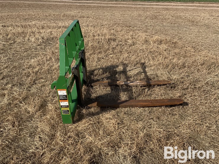 2021-john-deere-640r-image-4