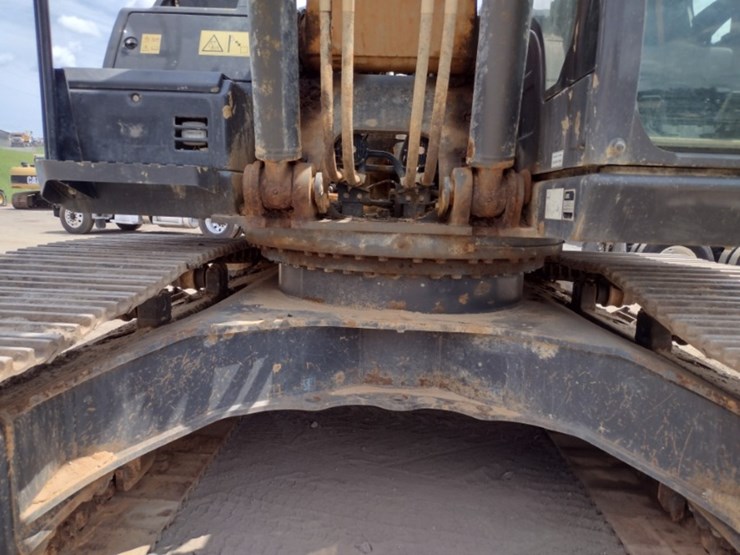 case-cx350d-image-35