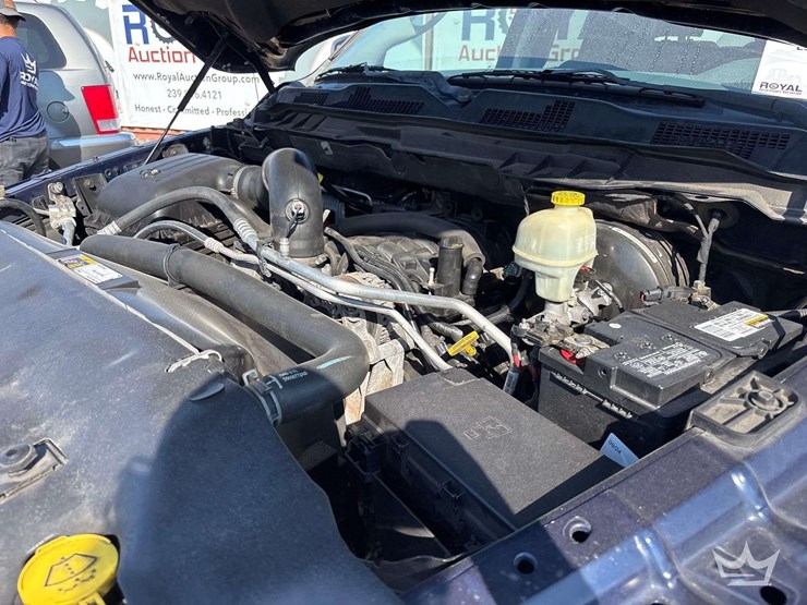 2014-dodge-1500-image-8