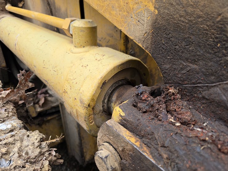 2004-caterpillar-963c-image-59