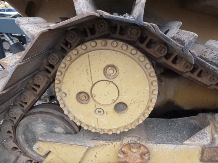 caterpillar-d6h-image-23