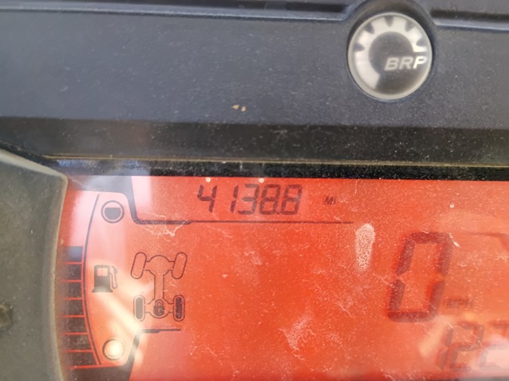 #22111-•-2022-can-am-hd-10-4-seater-side-by-side-image-35