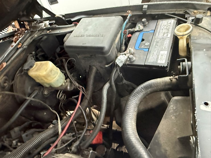 2000-chevrolet-tahoe-image-47