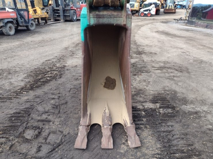 volvo-ec160c-image-16