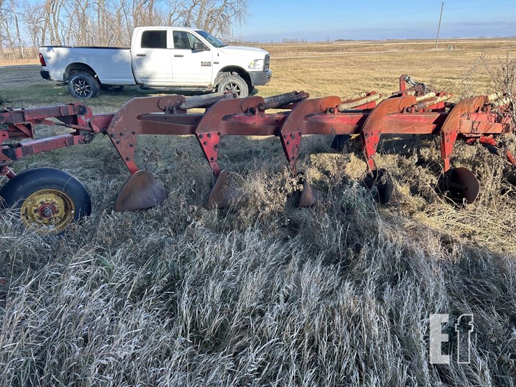 melroe-6-bottom-plow-image-9