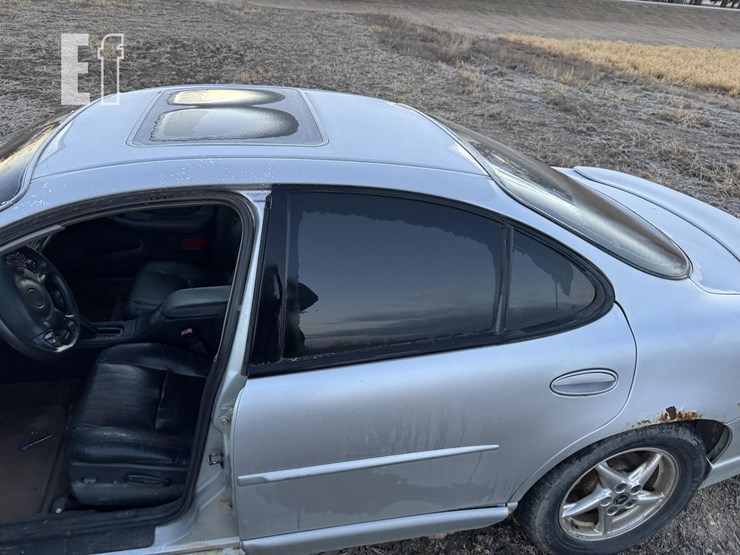 2003-pontiac-grand-prix-image-18