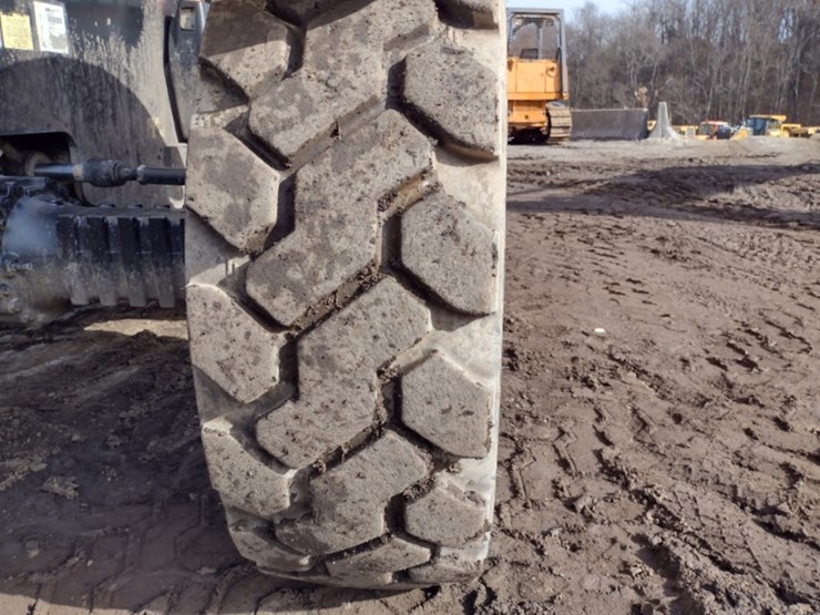 16-jlg-1255-image-22