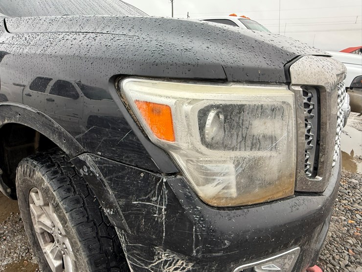 2017-nissan-titan-image-26