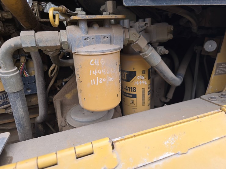 2004-caterpillar-963c-image-58