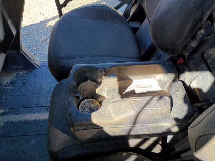 #22111-•-2022-can-am-hd-10-4-seater-side-by-side-image-42