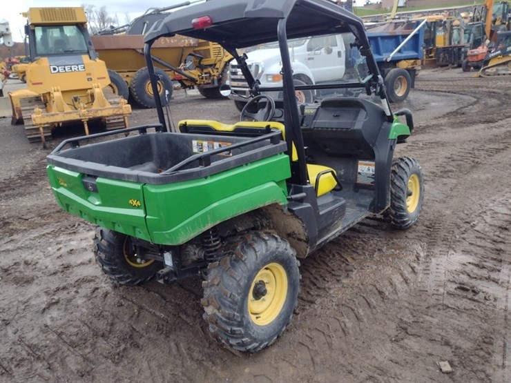 john-deere-gator-image-23