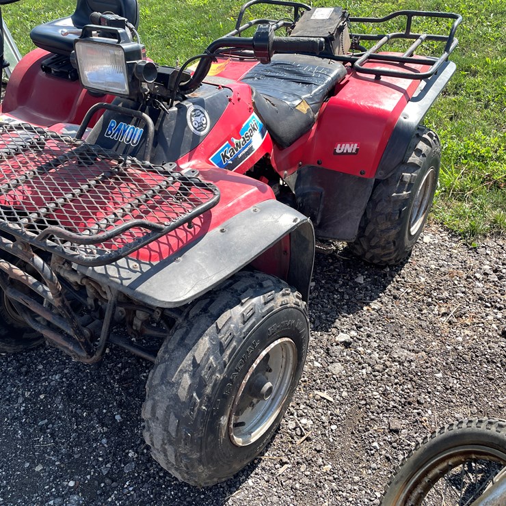 #1082 • 1986 Kawasaki 300 ATV (No Registration Card)