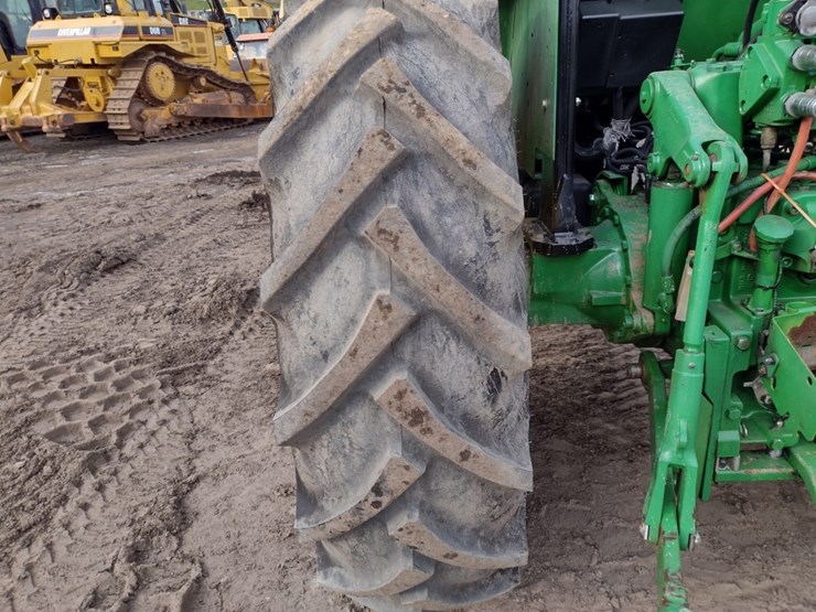 john-deere-6210-image-15