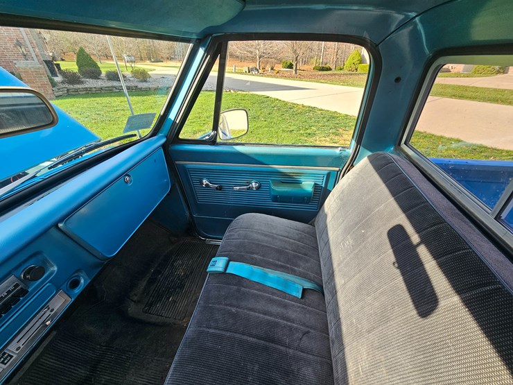 1970-chevrolet-c10-image-38