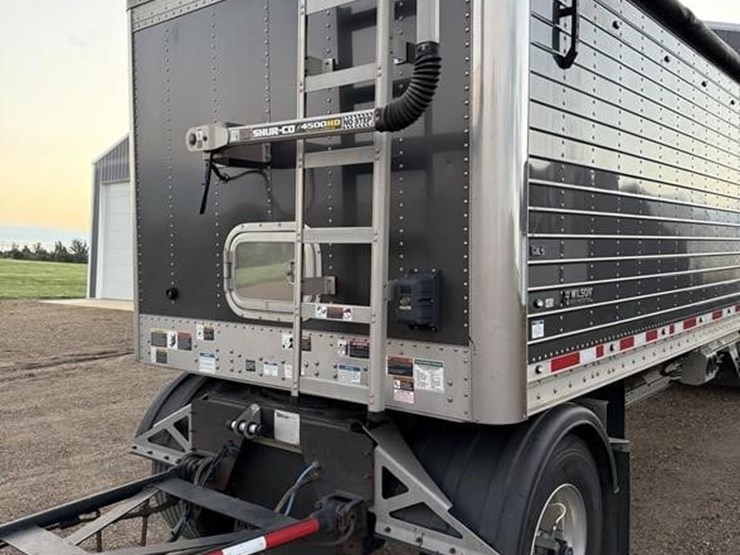 2024-wilson-pacesetter-w/-pup-image-8