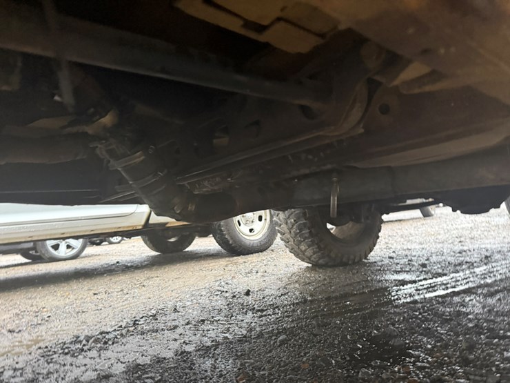 2000-chevrolet-tahoe-image-19