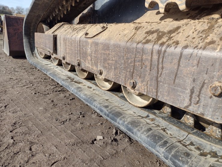 kubota-svl90-2-image-22