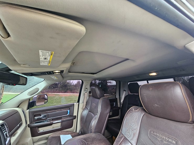 2014-dodge-2500-image-35