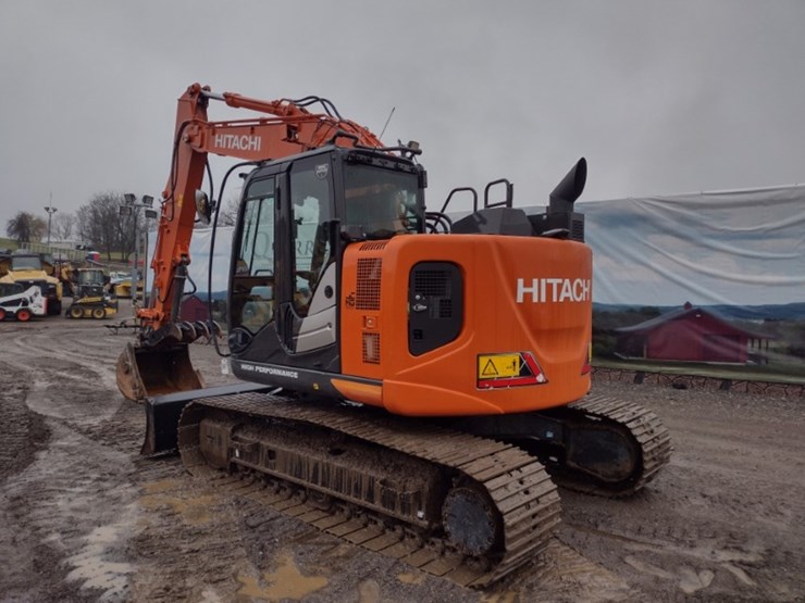 hitachi-zx135us-6-image-54