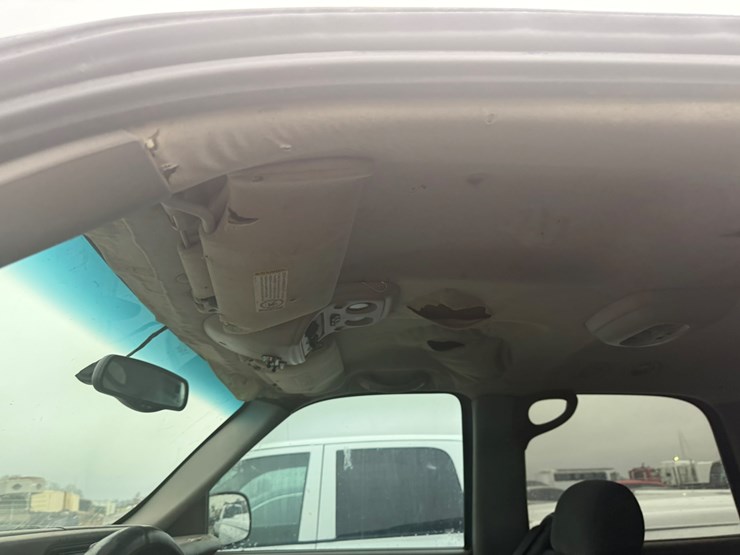 2000-chevrolet-tahoe-image-31