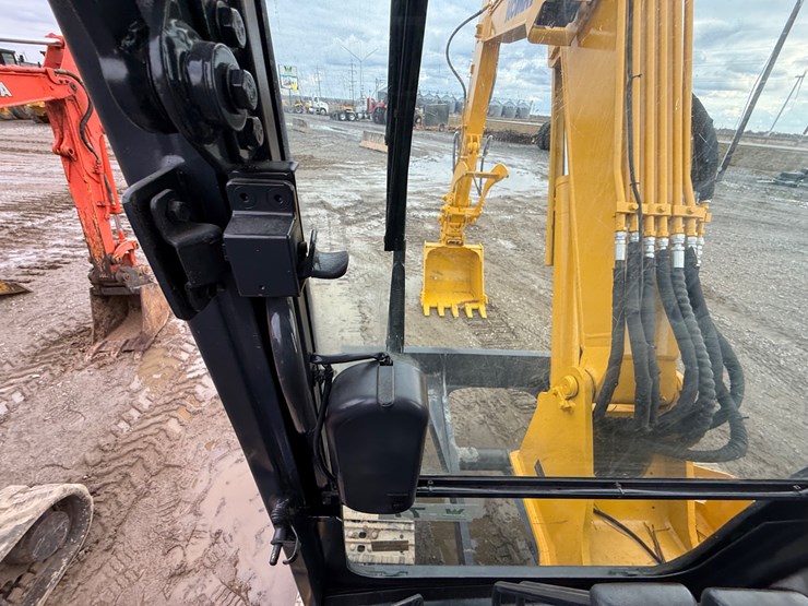 komatsu-pc56-7-image-56