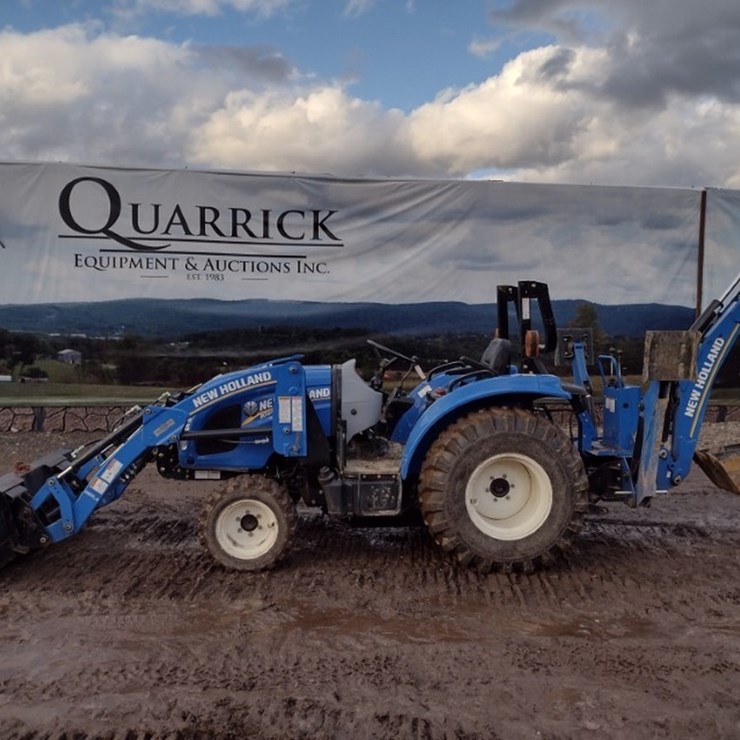 NEW HOLLAND BOOMER 37