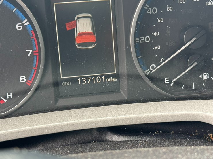 2018-toyota-rav4-image-36