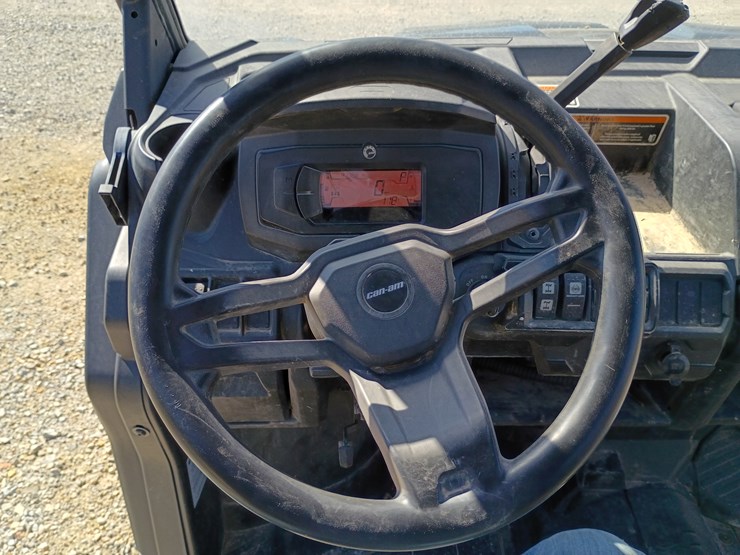 #22111-•-2022-can-am-hd-10-4-seater-side-by-side-image-33