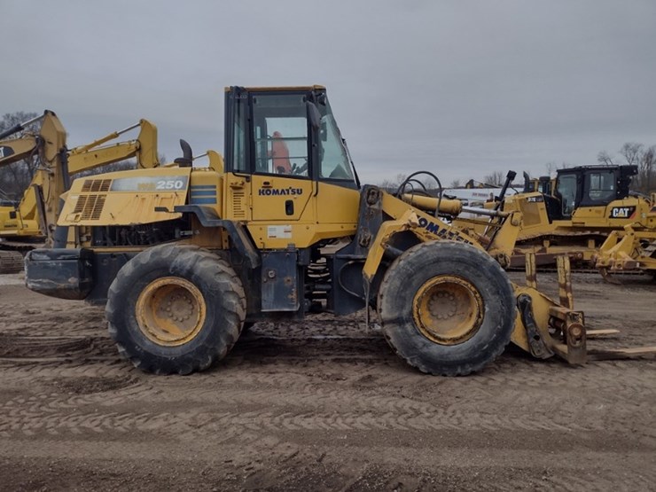 komatsu-wa250-6-image-3