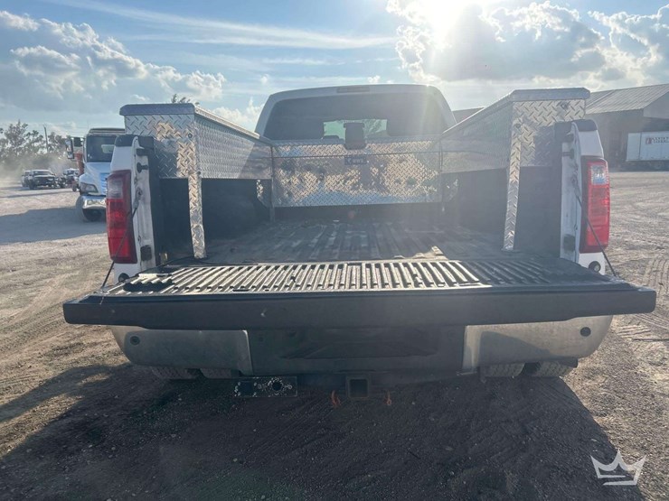 2016-ford-f350-image-21