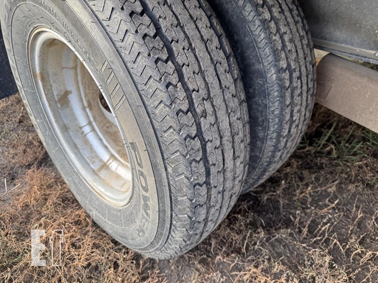 2014-finish-line-30ft-flatbed-image-12