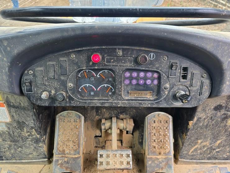 2004-caterpillar-963c-image-64