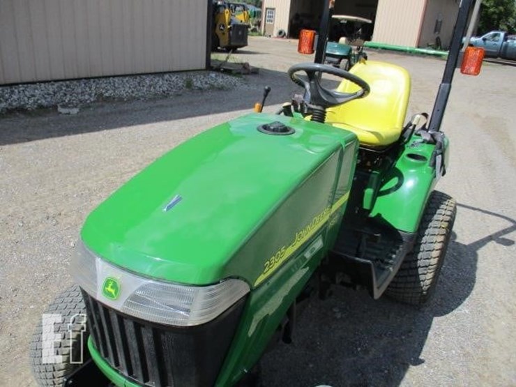 john-deere-2305-image-9