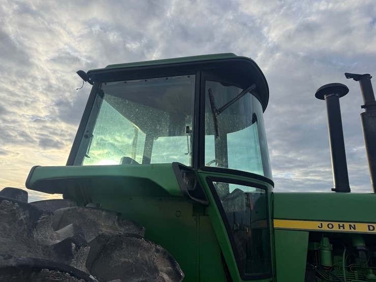 john-deere-4630-image-23