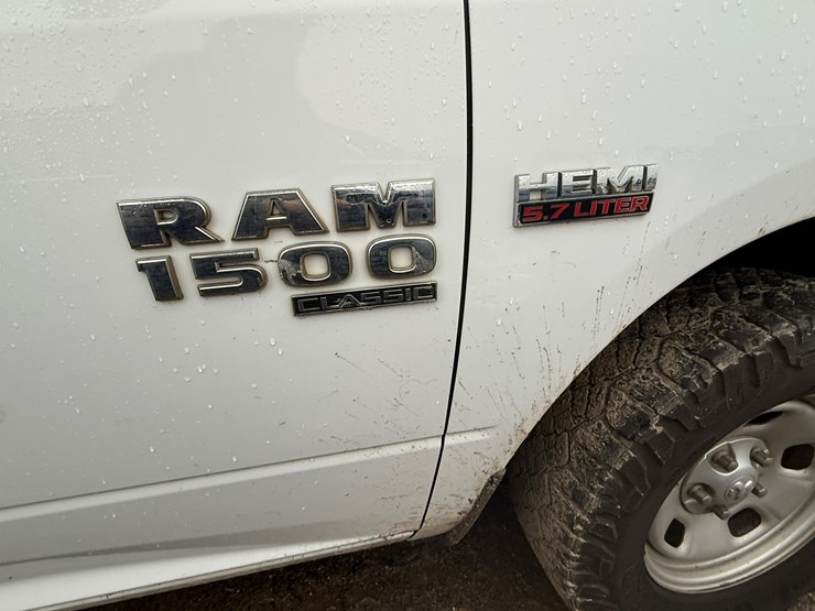2019-dodge-1500-image-17