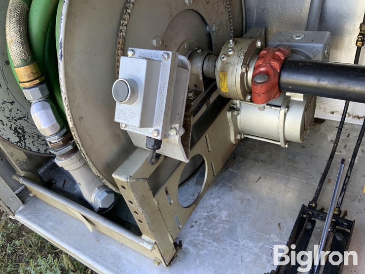 freightliner-m2-106-image-20