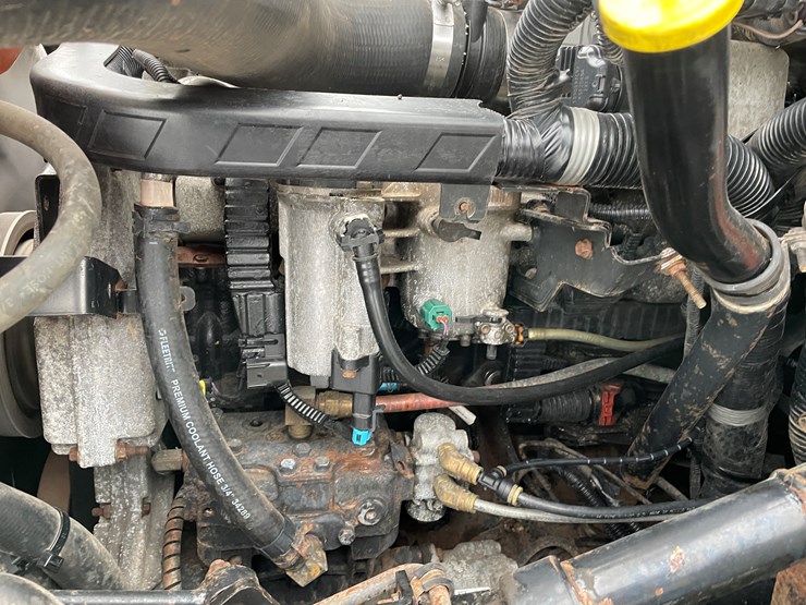 #236-•-2015-international-bucket-truck-(has-wi-title)(mosinee,-wi)-image-72