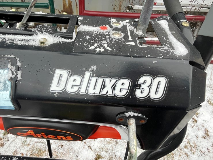 #2710-•-ariens-deluxe-30-snow-blower-(fall-creek,-wi)-image-10
