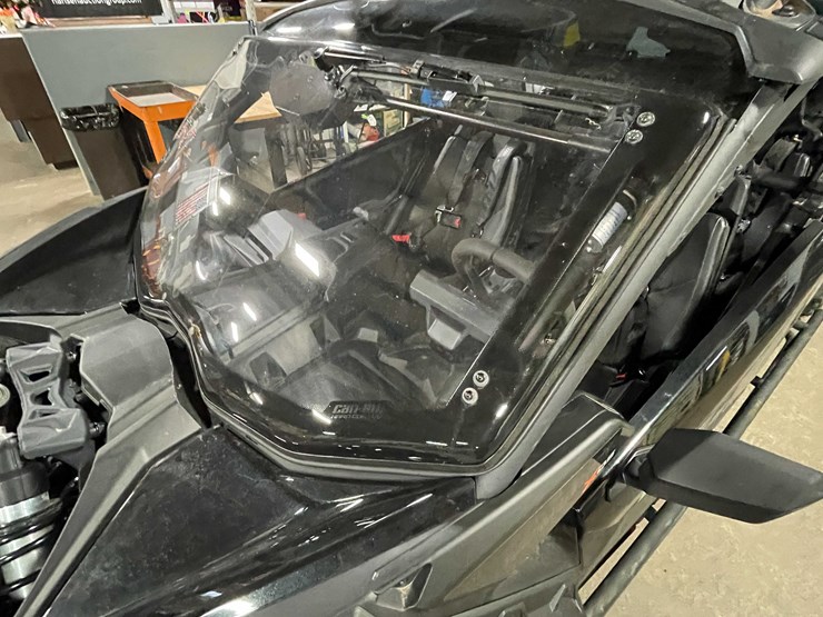 2023-can-am-maverick-x3-image-18