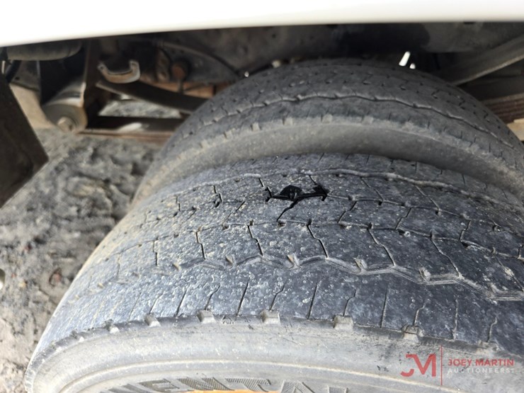 2012-ford-f450-xl-image-12