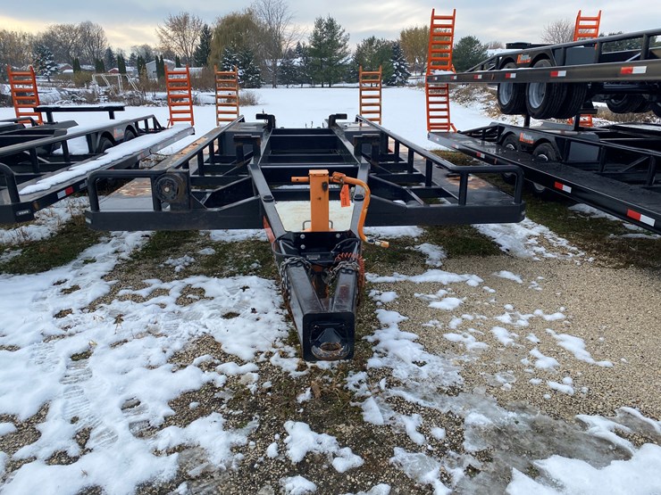 #1104-•-2020-rbraun-crawler-hauler-trailer-(st.-nazianz,-wi)-image-2