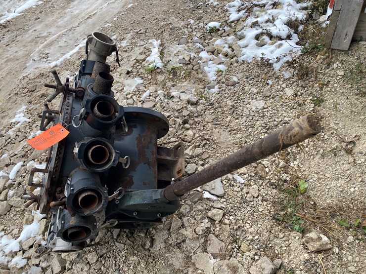 #8480-•-(16)-hose-distribution-manifold-(new-holstein,-wi)-image-9