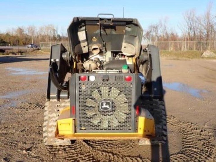 2019-deere-331g-image-32