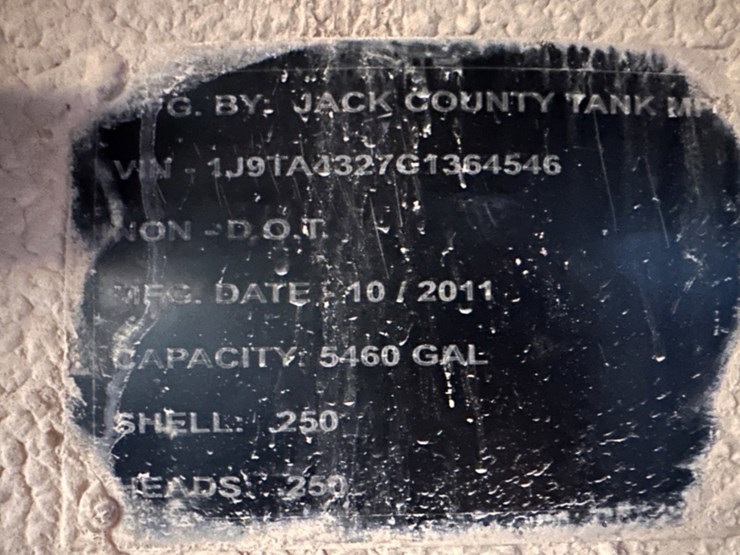 2012-jack-county-tank-130bbl-image-12