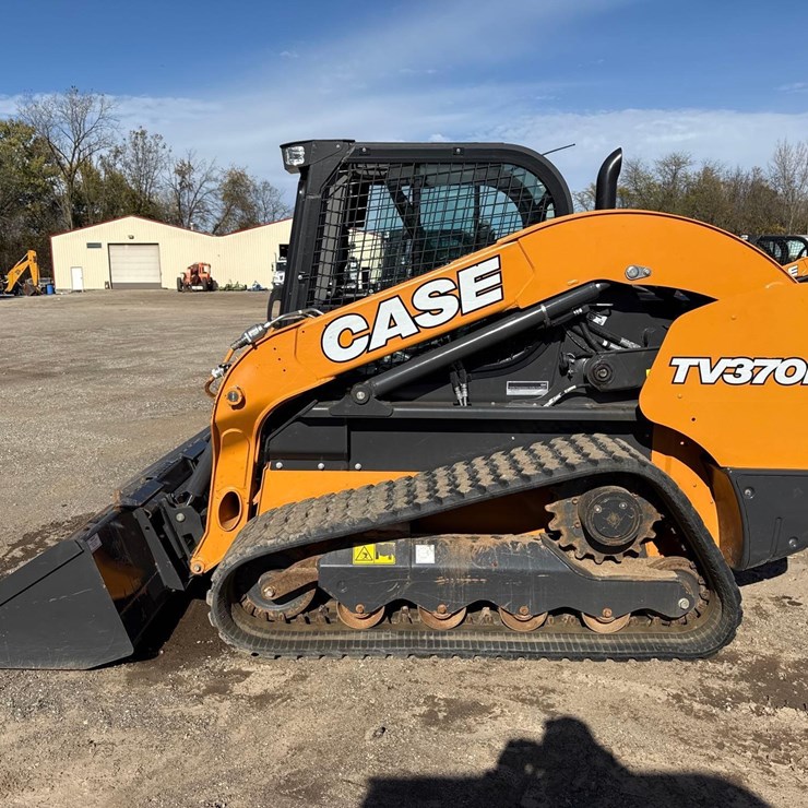 CASE TV370B