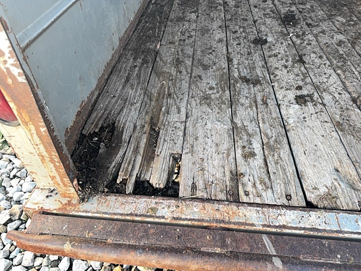 2007-corn-pro-24’-x-7’ft,-steel-livestock-trailer,-model-sg24-7s,-tandem-axle,-wood-floor,-*4mjsg24277e046352*,-title-in-hand-image-8