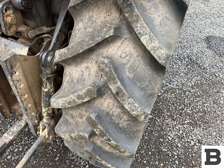 mccormick-x4.30v-tractor-image-28