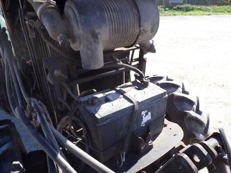 2011-kubota-m7040d-image-13