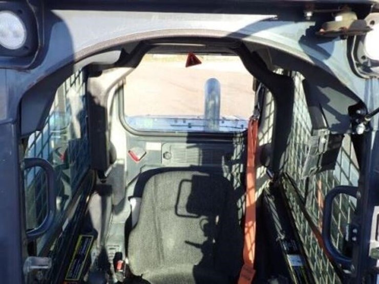 2019-deere-331g-image-12